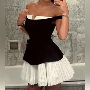 NWT REVOLVE & OLD MONEY lovers COMMENSE MINIMALIST black white mini DRESS S